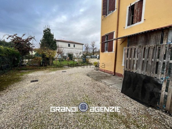 appartamento in vendita a Maserada sul Piave in zona Varago