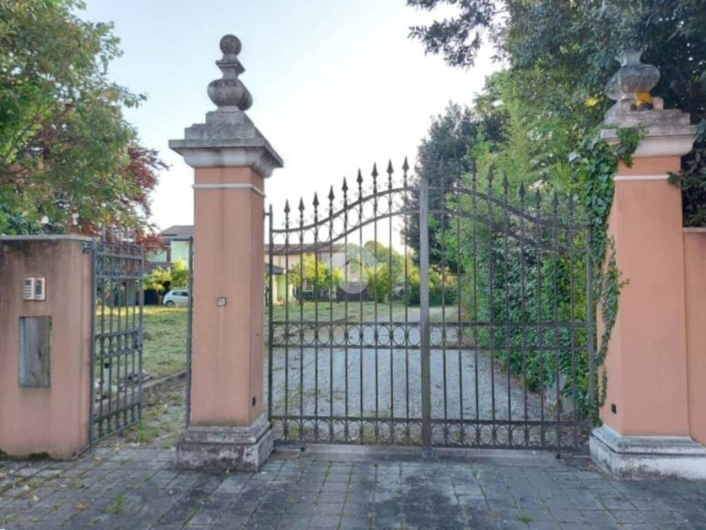 bifamiliare in vendita a Maserada sul Piave