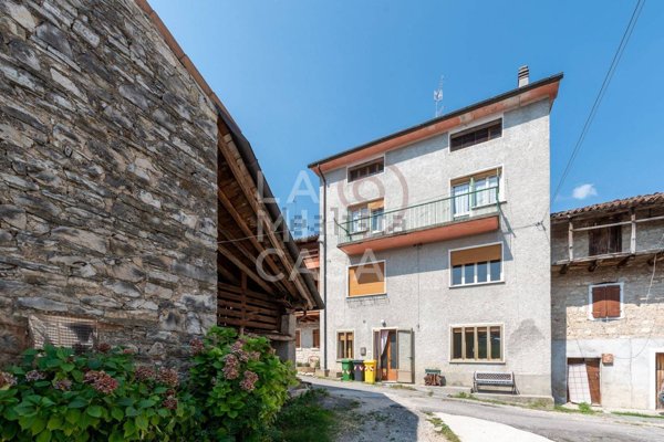 casa indipendente in vendita a Miane