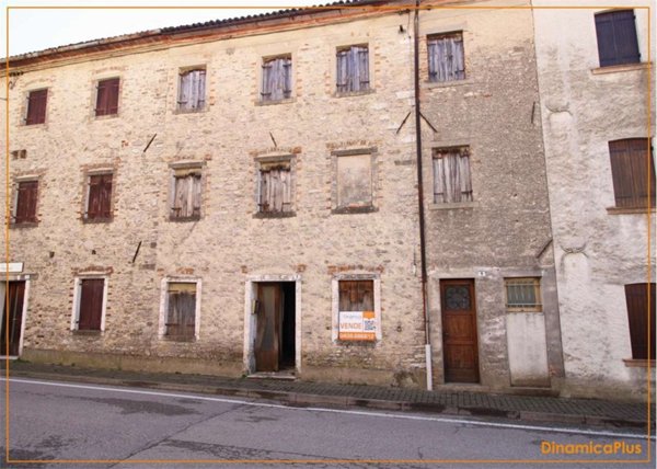 casa indipendente in vendita a Miane in zona Combai