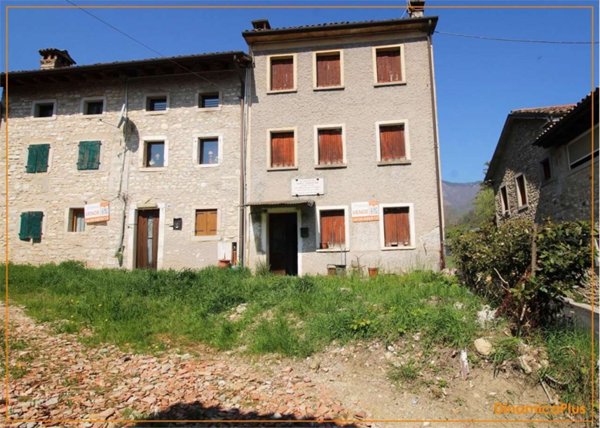 casa indipendente in vendita a Miane in zona Campea