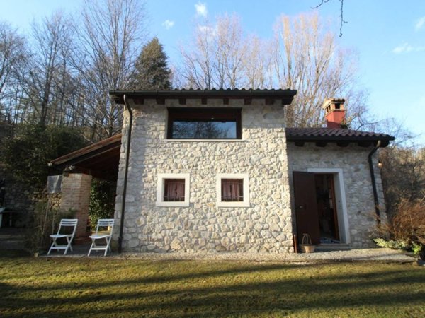 casale in vendita a Miane in zona Premaor