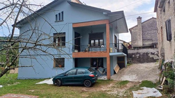 casa indipendente in vendita a Miane