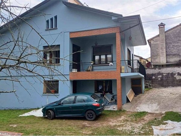 casa indipendente in vendita a Miane