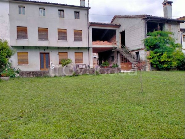 casa indipendente in vendita a Miane