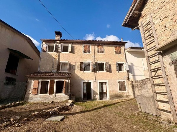 casa indipendente in vendita a Miane