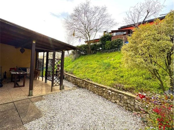 appartamento in vendita a Miane in zona Campea