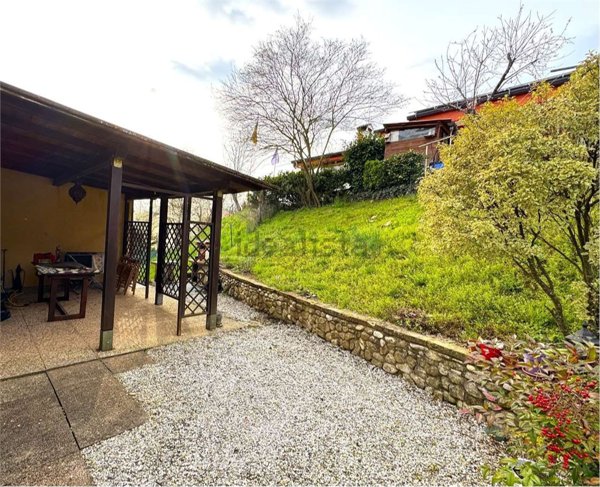 appartamento in vendita a Miane in zona Campea