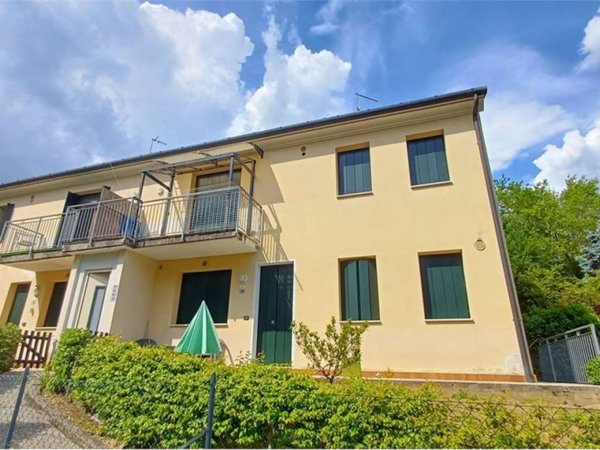 appartamento in vendita a Miane in zona Campea