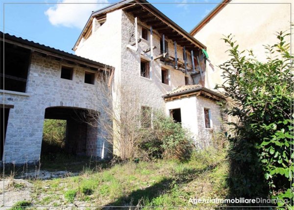 appartamento in vendita a Miane in zona Campea