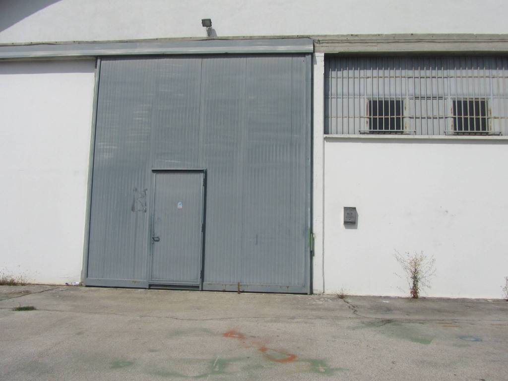 locale commerciale in vendita a Mogliano Veneto