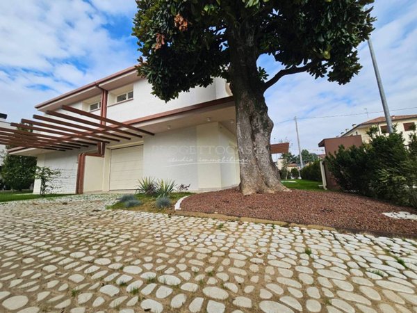 casa indipendente in vendita a Mogliano Veneto