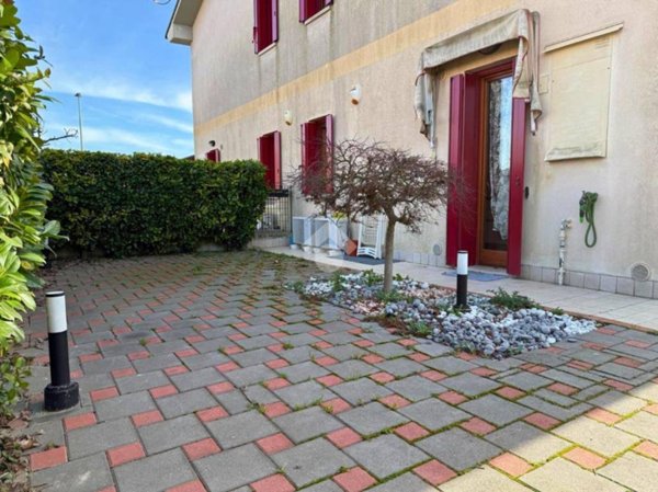 casa indipendente in vendita a Mogliano Veneto in zona Campocroce