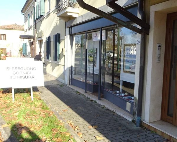 negozio in vendita a Mogliano Veneto
