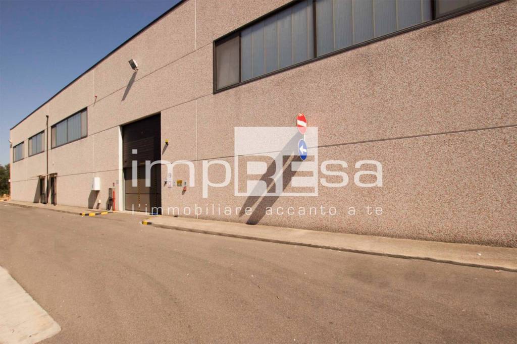 negozio in vendita a Mogliano Veneto in zona Bonisiolo