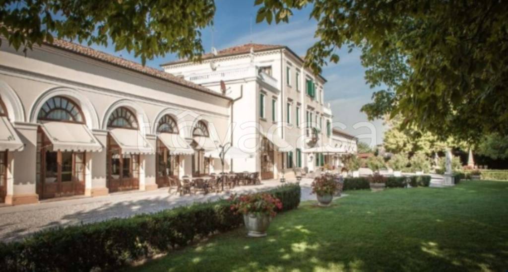 negozio in vendita a Mogliano Veneto in zona Bonisiolo