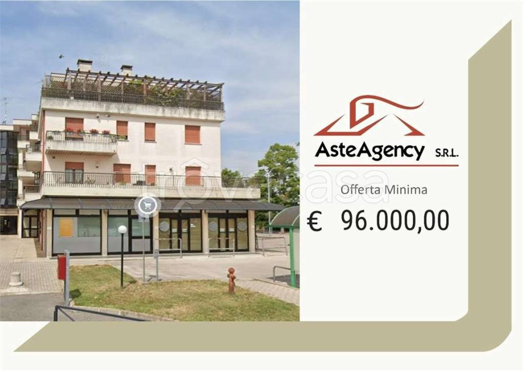 negozio in vendita a Mogliano Veneto in zona Campocroce