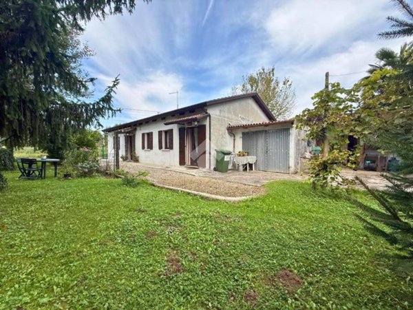 casa indipendente in vendita a Mogliano Veneto in zona Zerman