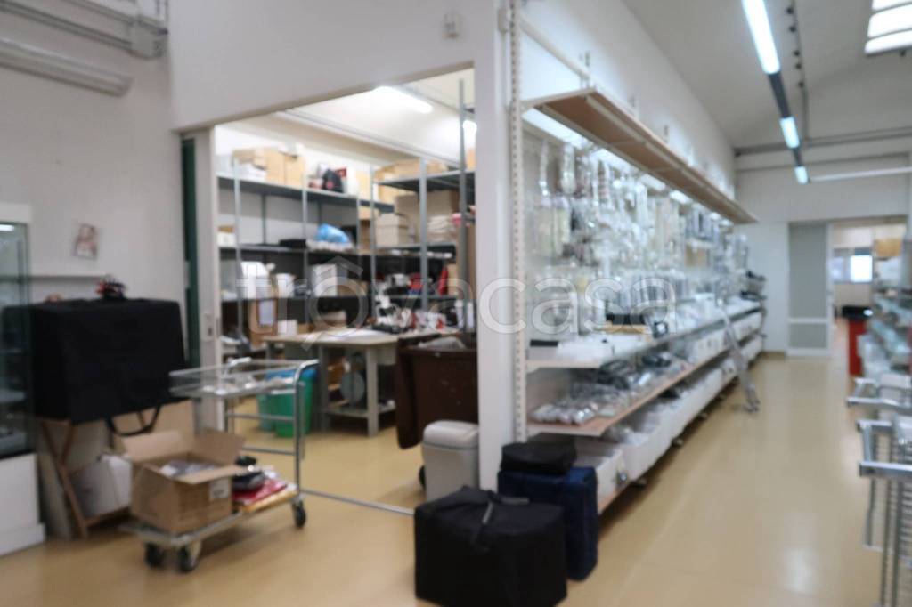 locale commerciale in vendita a Mogliano Veneto in zona Zerman