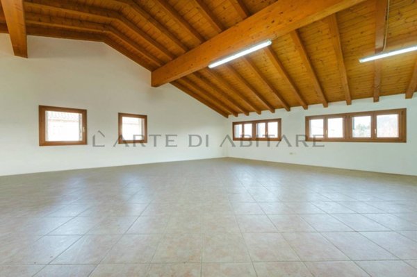 locale di sgombero in vendita a Mogliano Veneto