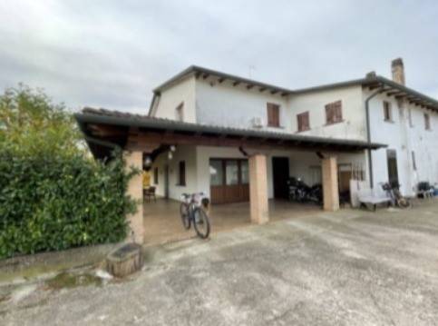 locale di sgombero in vendita a Mogliano Veneto