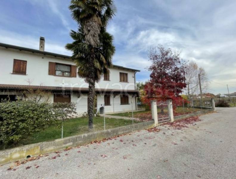 locale di sgombero in vendita a Mogliano Veneto