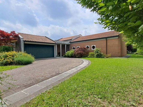 casa indipendente in vendita a Monastier di Treviso in zona Fornaci