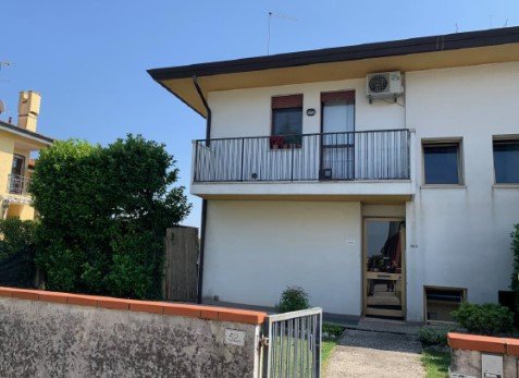 appartamento in vendita a Monastier di Treviso in zona Pralongo