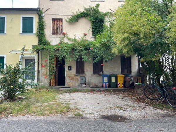 casa indipendente in vendita a Monastier di Treviso