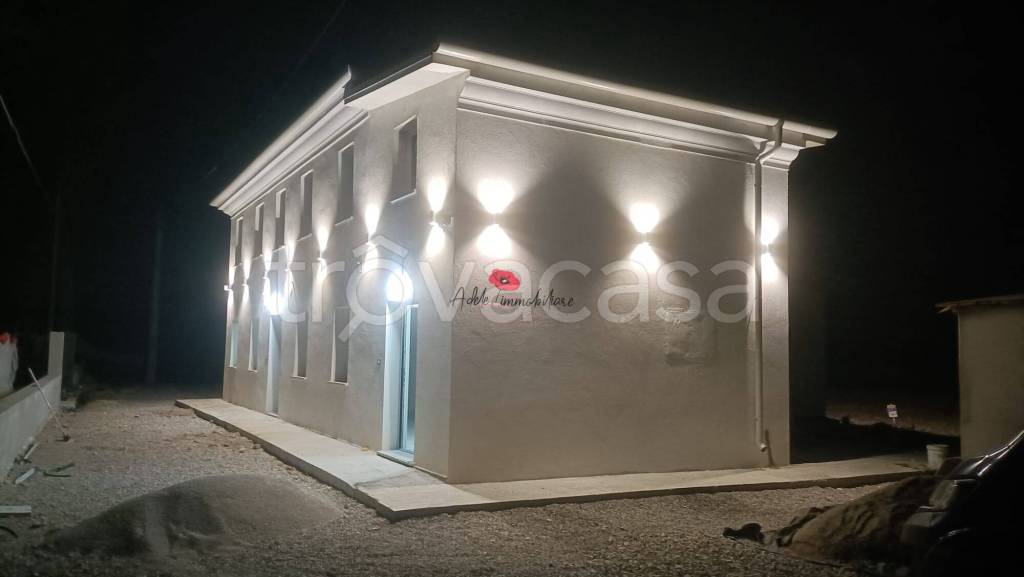 casa indipendente in vendita a Monastier di Treviso in zona Fornaci