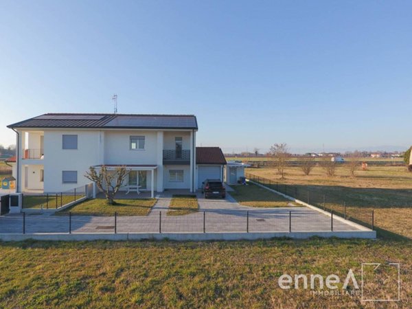 casa indipendente in vendita a Monastier di Treviso