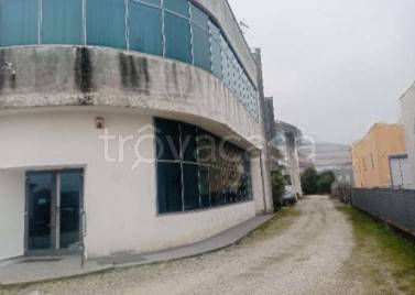 locale commerciale in vendita a Monastier di Treviso