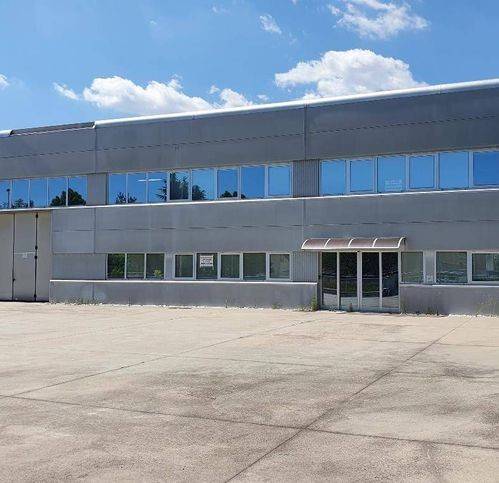 locale commerciale in vendita a Monastier di Treviso