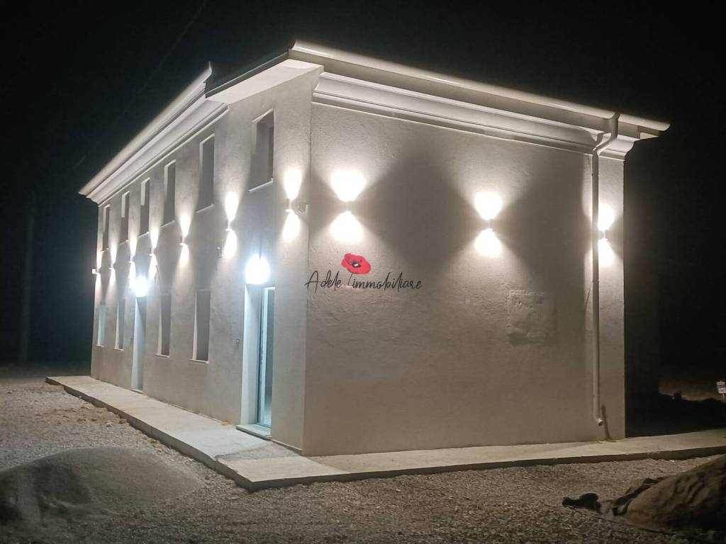 casa indipendente in vendita a Monastier di Treviso in zona Fornaci