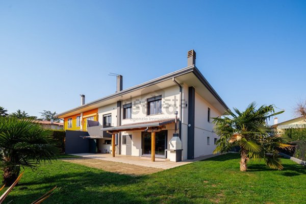 casa indipendente in vendita a Monastier di Treviso