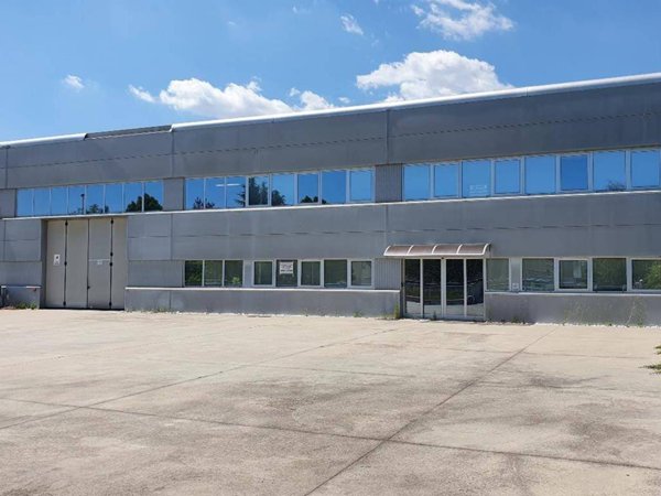 locale commerciale in vendita a Monastier di Treviso