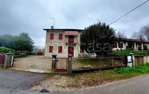 casa indipendente in vendita a Monfumo in zona Castelli