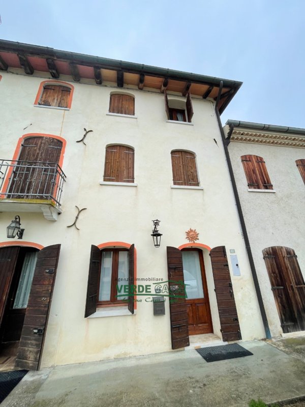casa indipendente in vendita a Toano in zona La Valle