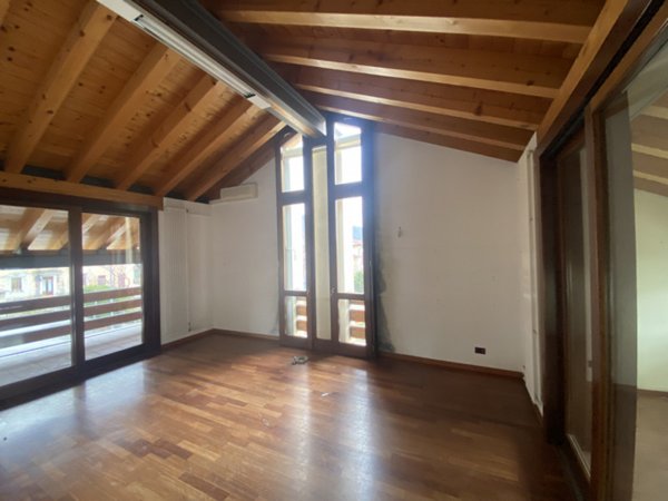 appartamento in vendita a Montebelluna in zona Biadene