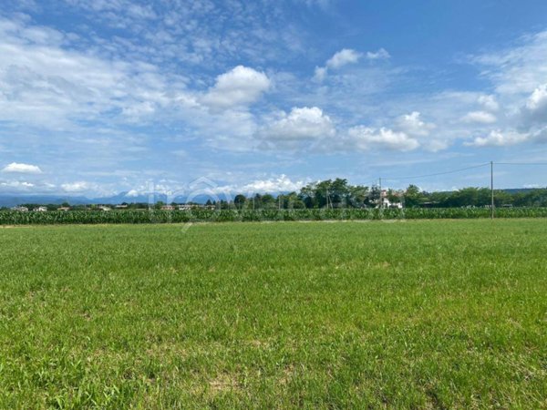 casa indipendente in vendita a Montebelluna in zona Contea