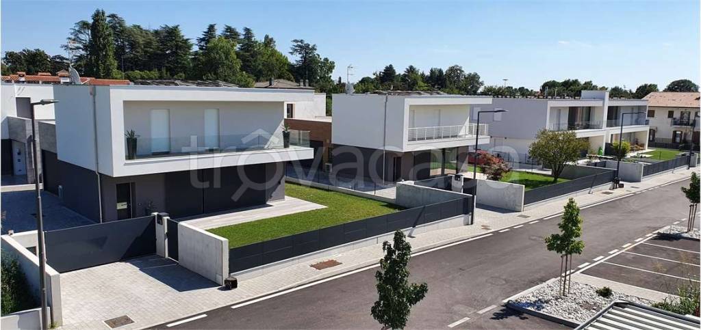 casa indipendente in vendita a Montebelluna