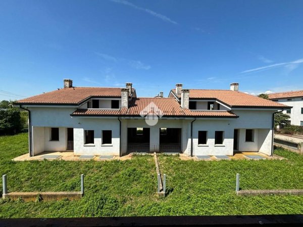 casa indipendente in vendita a Montebelluna in zona Sant'Andrea