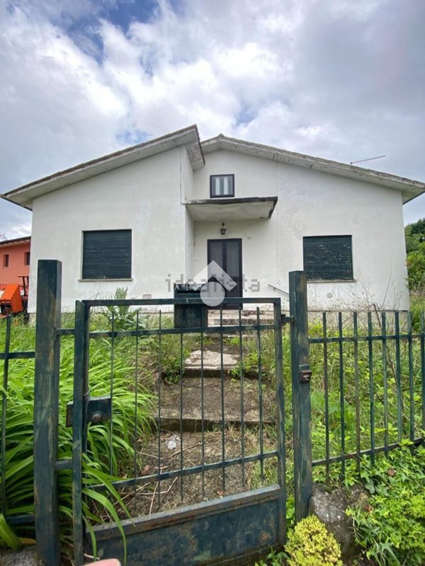 casa indipendente in vendita a Montebelluna in zona Mercato Vecchio