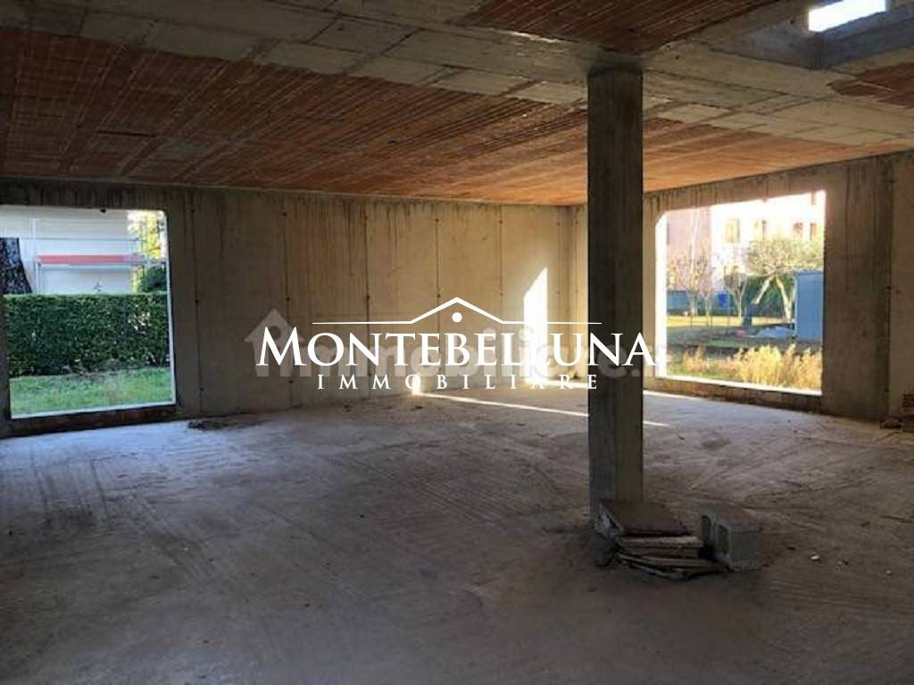 casa indipendente in vendita a Montebelluna