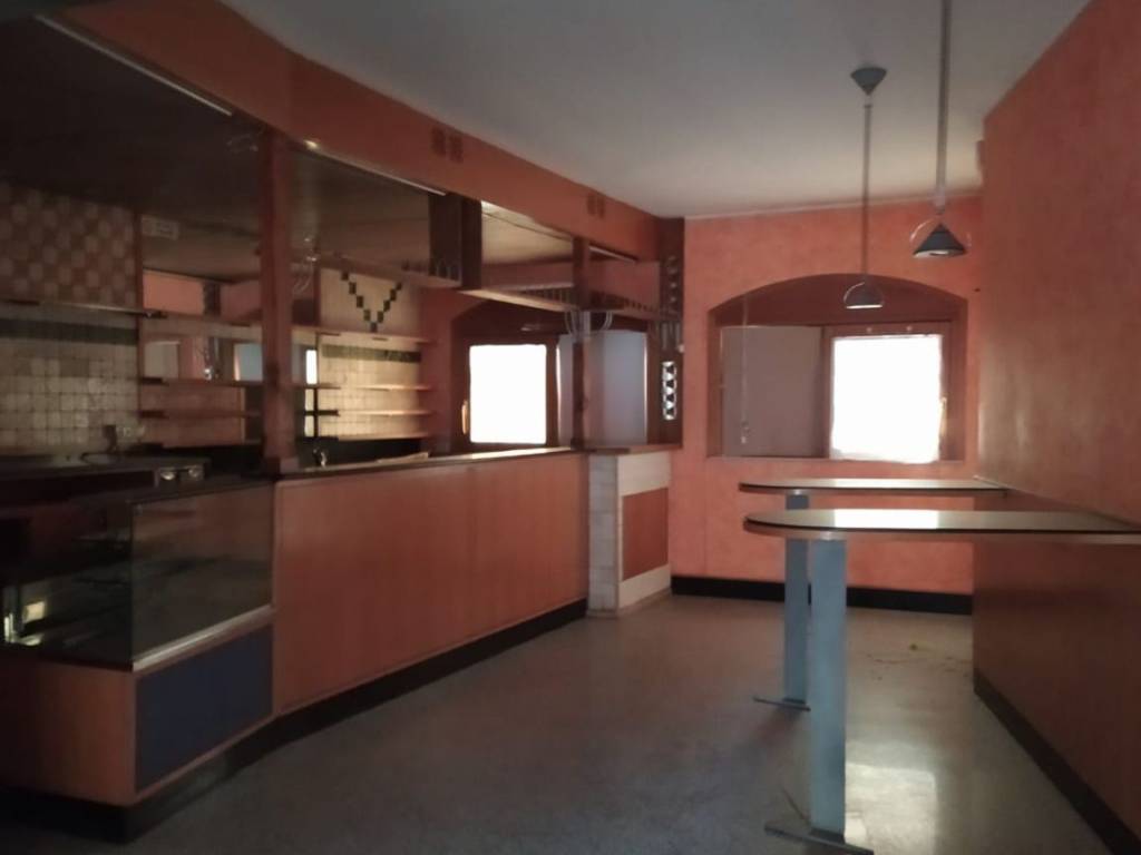 negozio in vendita a Montebelluna