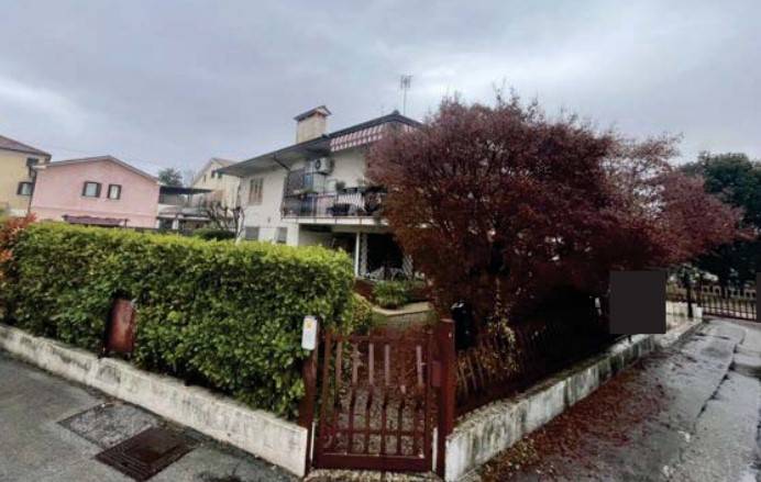 casa indipendente in vendita a Montebelluna in zona San Gaetano