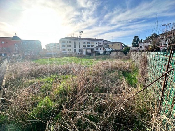 terreno edificabile in vendita a Montebelluna