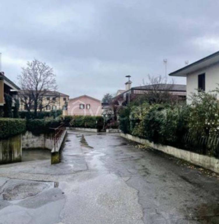 appartamento in vendita a Montebelluna in zona San Gaetano