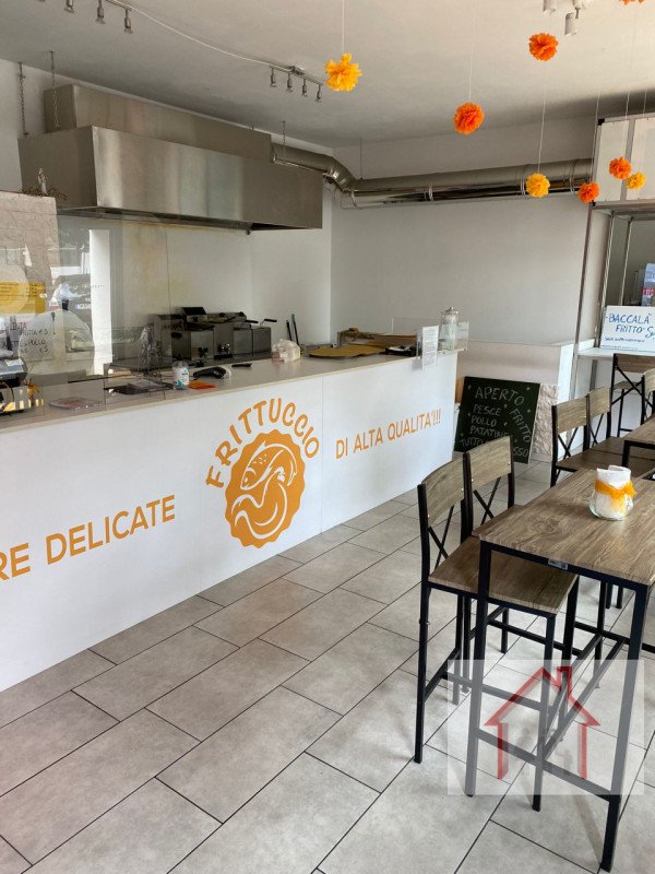 locale commerciale in vendita a Montebelluna