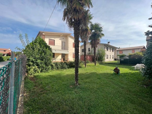 casa indipendente in vendita a Montebelluna